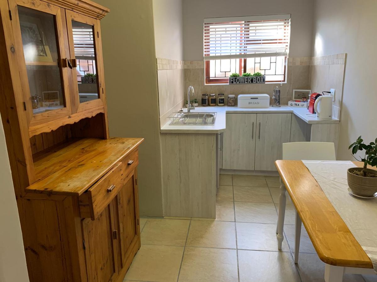 Lavandula Manor Self-Catering มอสเซิลเบย์ ภายนอก รูปภาพ